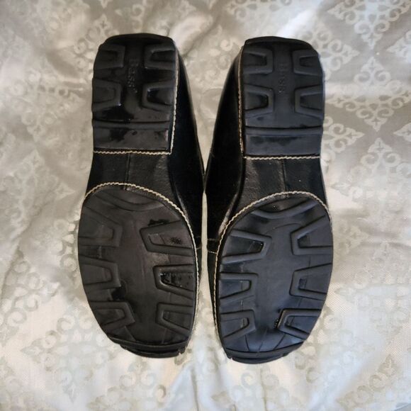 Bass Women Black Leather Loafer - Picture 2 of 8